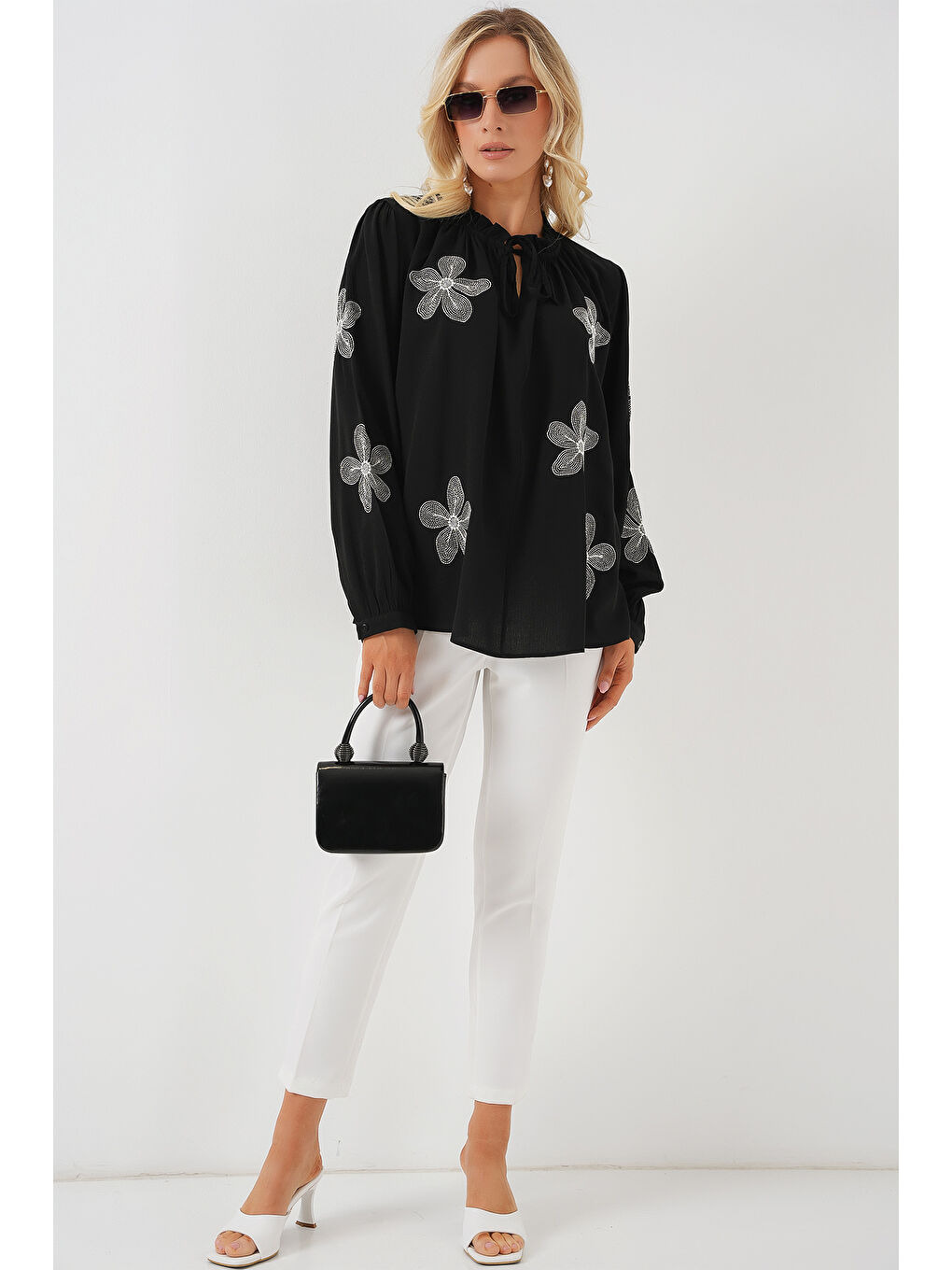 Kadın Uzun Kol Nakışlı Örme Bluz 951 - Siyah-1