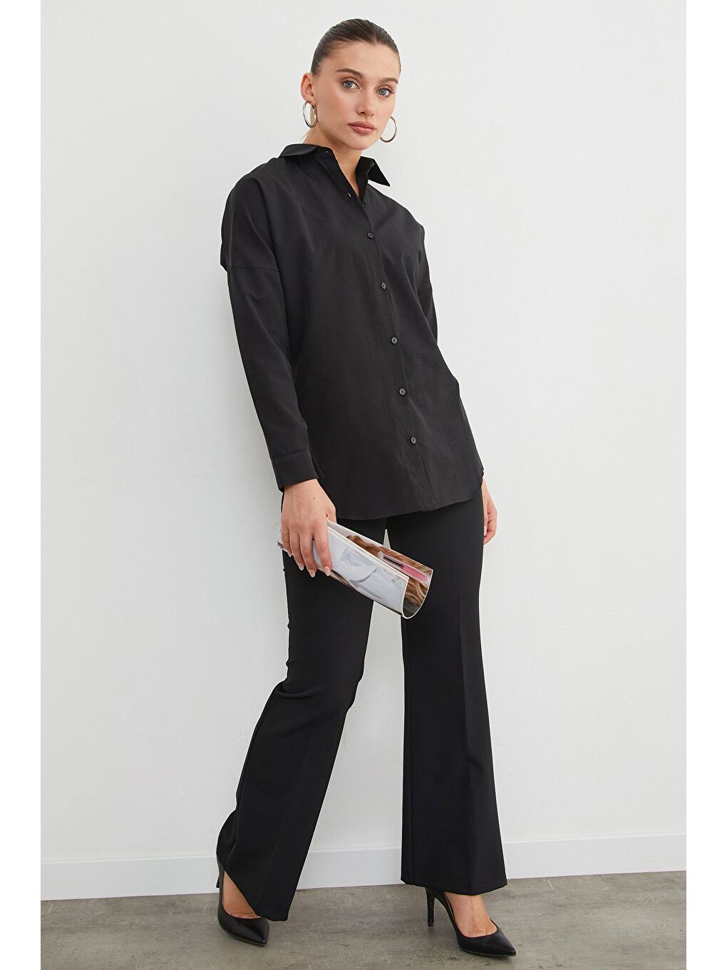 Siyah Basic Düğmeli Gömlek-1