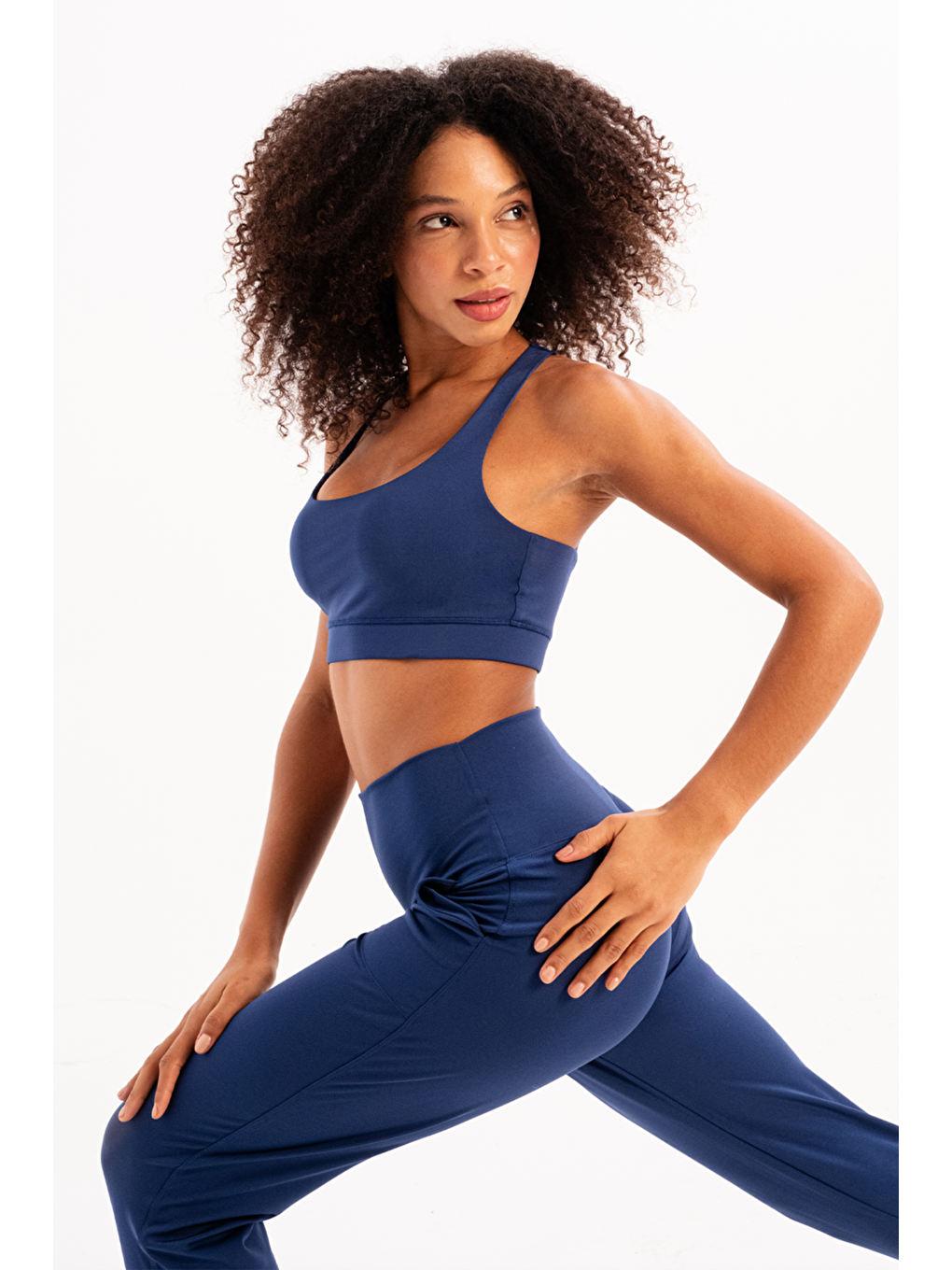 Sırt Detaylı Çıkarılabilir Pedli Bra Kadın Sporcu Sütyeni Surge Lacivert-1