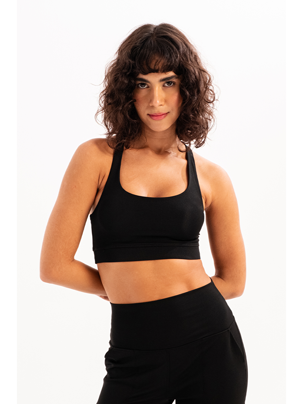Sırt Detaylı Çıkarılabilir Pedli Bra Kadın Sporcu Sütyeni Surge Siyah-4