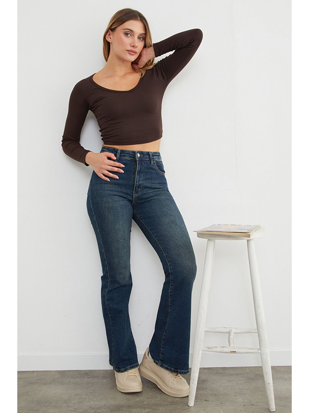 Kahverengi V Yaka Uzun Kol Crop Bluz-1