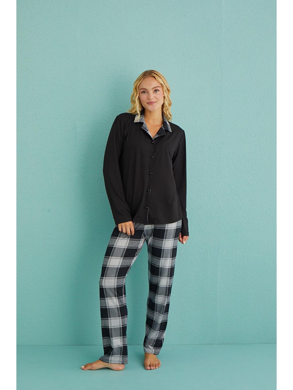 Kadın Genç Önden Düğmeli Uzun Kollu Pijama Takımı | Siyah 50901-35-4