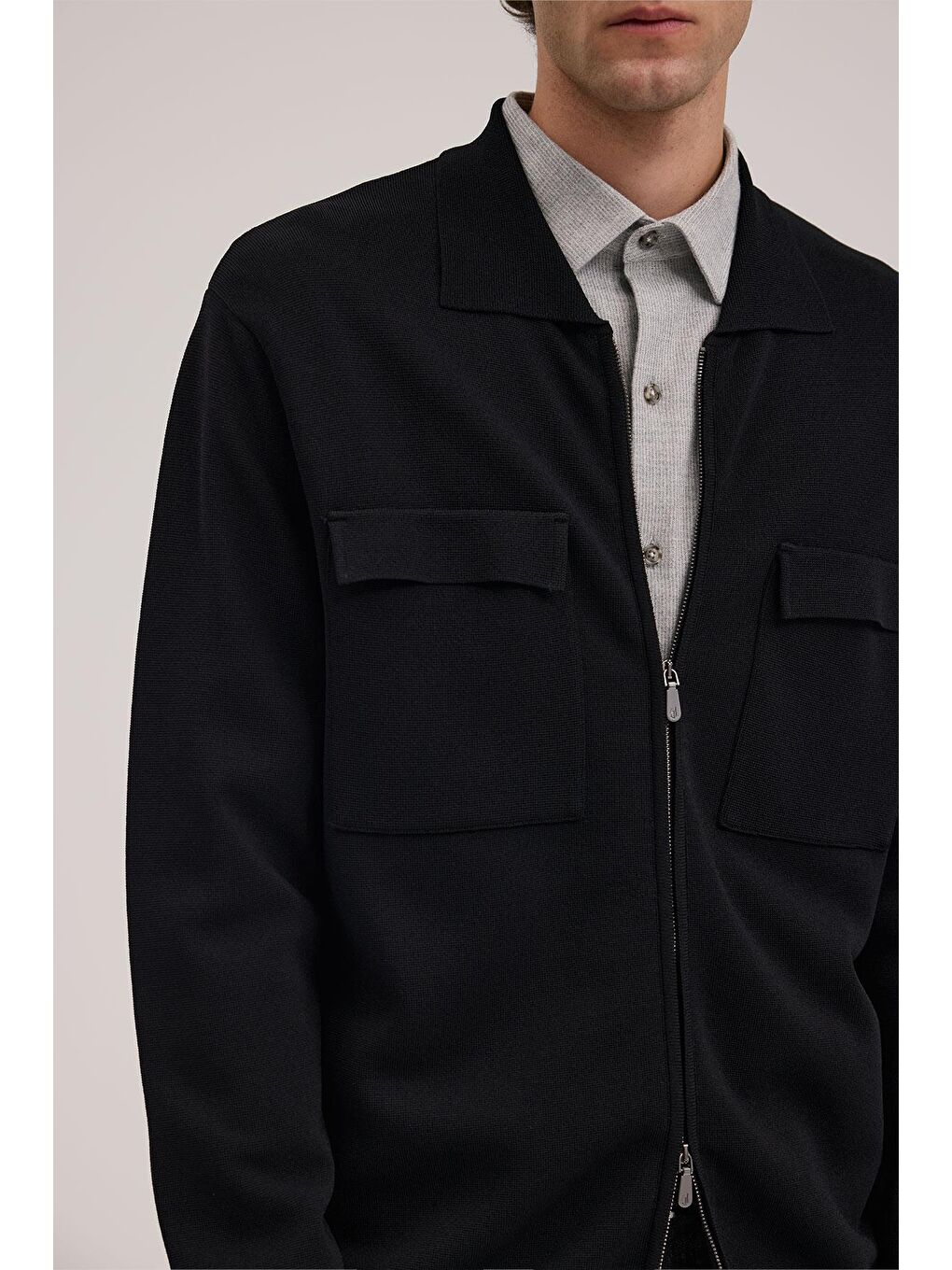 Siyah Slim Fit Bebe Yaka Fermuarlı Cepli Rayon Triko Ceket-2