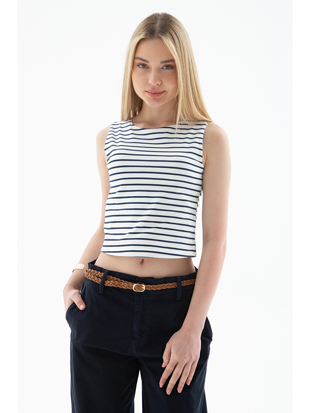 Lacivert Pamuklu Slim Fit Bisiklet Yaka Crop 25y0326k1-1
