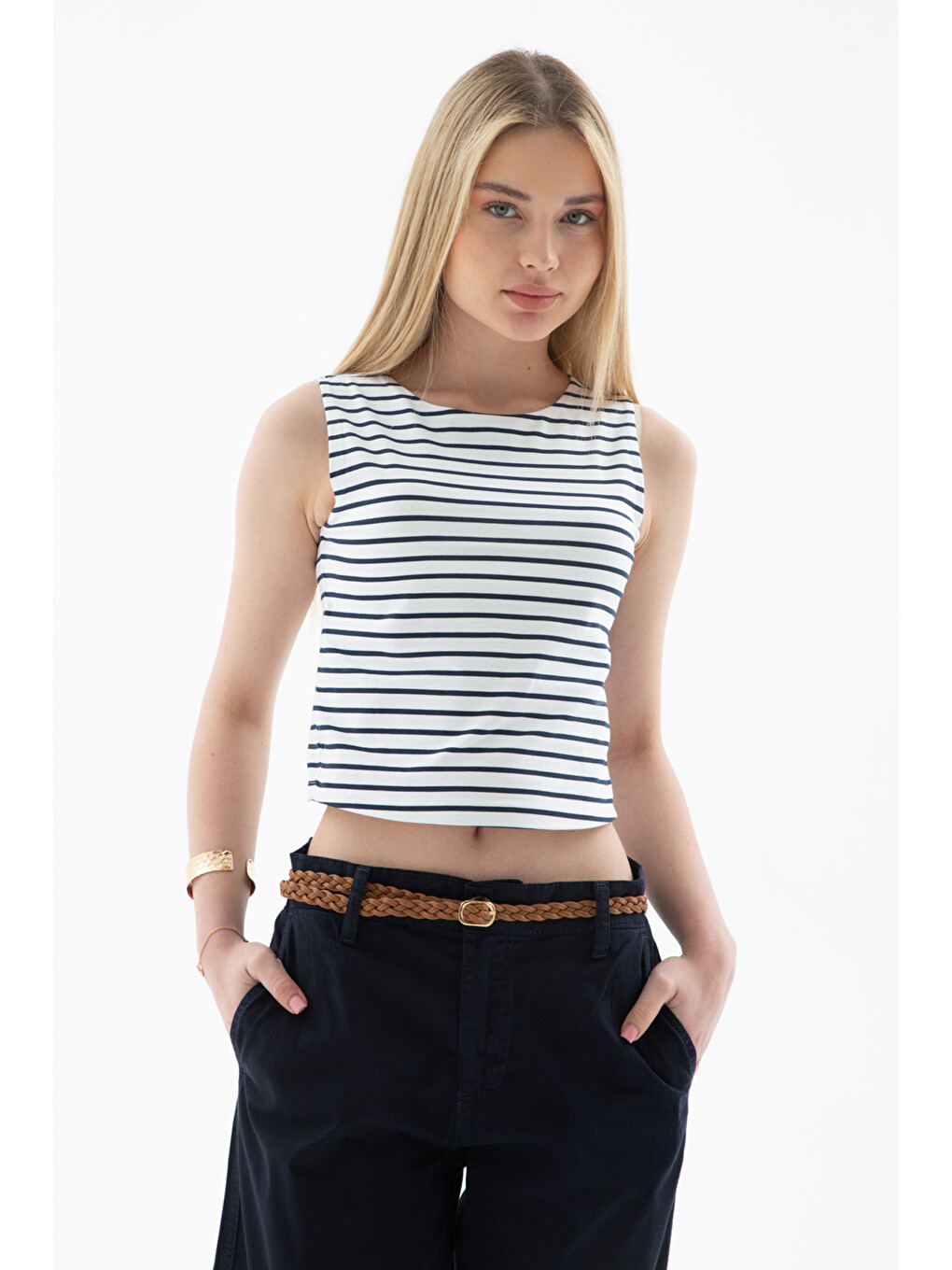 Lacivert Pamuklu Slim Fit Bisiklet Yaka Crop 25y0326k1-3
