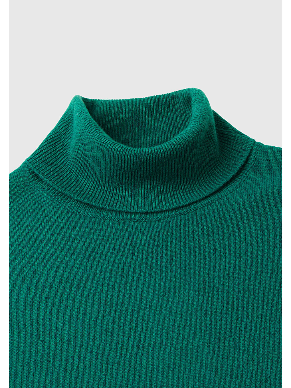 Kadın Koyu Yeşil Dik Yaka %100 Merino Kazak-5