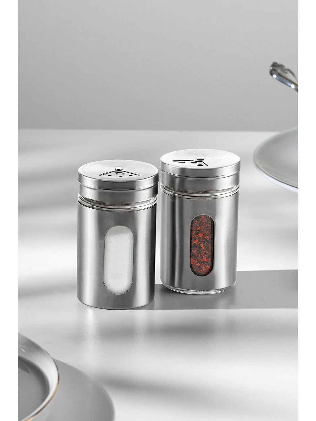 Gri Selvi 2'li Cam Silindir Tuzluk ve Biberlik Takımı