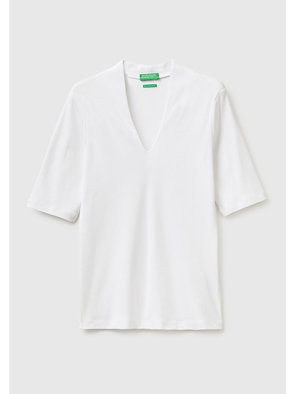 Kadın Beyaz %100 Pamuk Yarım Kollu Derin V Yaka T-Shirt