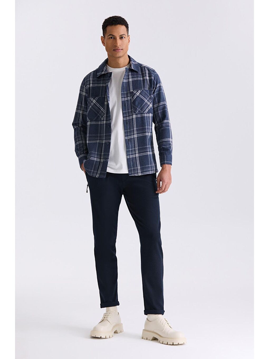 Lacivert Over Size Bol Kesim Ekose Desenli Pamuklu Cepli Oduncu Gömlek-1