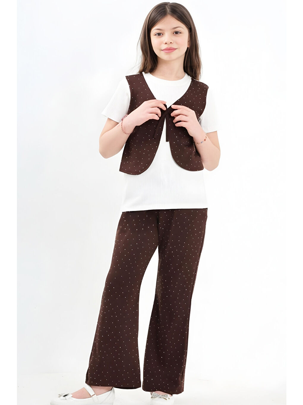 Kahverengi Kız Çocuk Taş Süslemeli ve Yelek Detaylı Alt -Üst Takım 7-12 Yaş 12572
