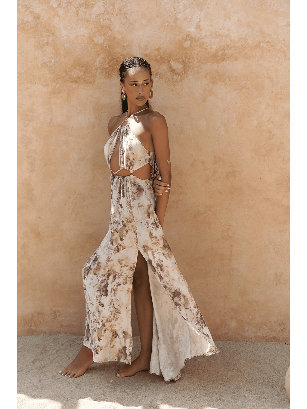 Budihartos Pencere Detaylı Bej Uzun Elbise-2