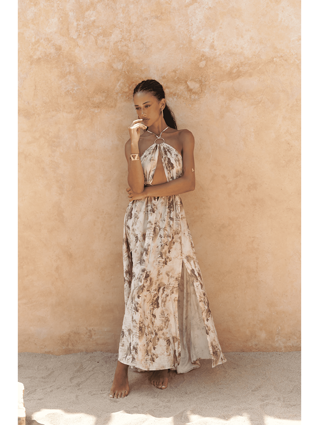 Budihartos Pencere Detaylı Bej Uzun Elbise-3