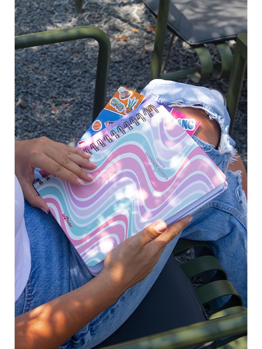 17 Aylık Akademik Ajanda 17x24 Spiralli 23/24 Stickerlı Pink