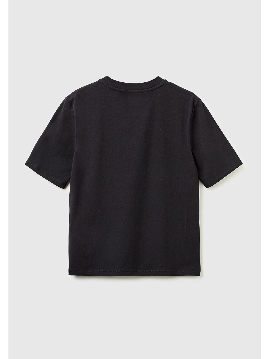 Kadın Siyah Pamuk Karışımlı Payetli Nakışlı Bisiklet Yaka T-Shirt-1