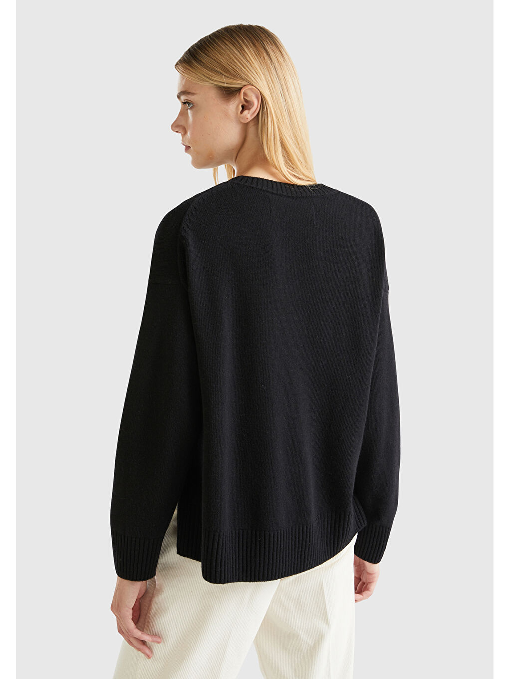 Kadın Siyah Yün Karışımlı Boxy Fit Kazak-2