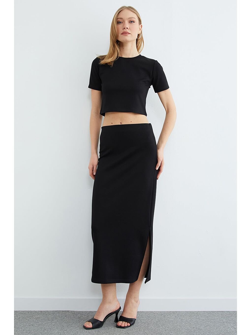 Siyah Basic Yırtmaçlı Modal Etekli 2 Li Takım