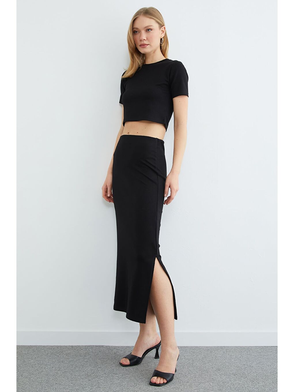 Siyah Basic Yırtmaçlı Modal Etekli 2 Li Takım-2