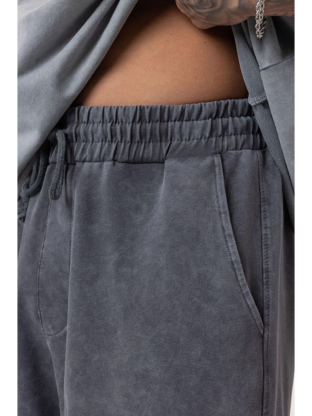 Gri Yıkamalı Kargo Cepli Baggy Eşofman Alt Füme-5