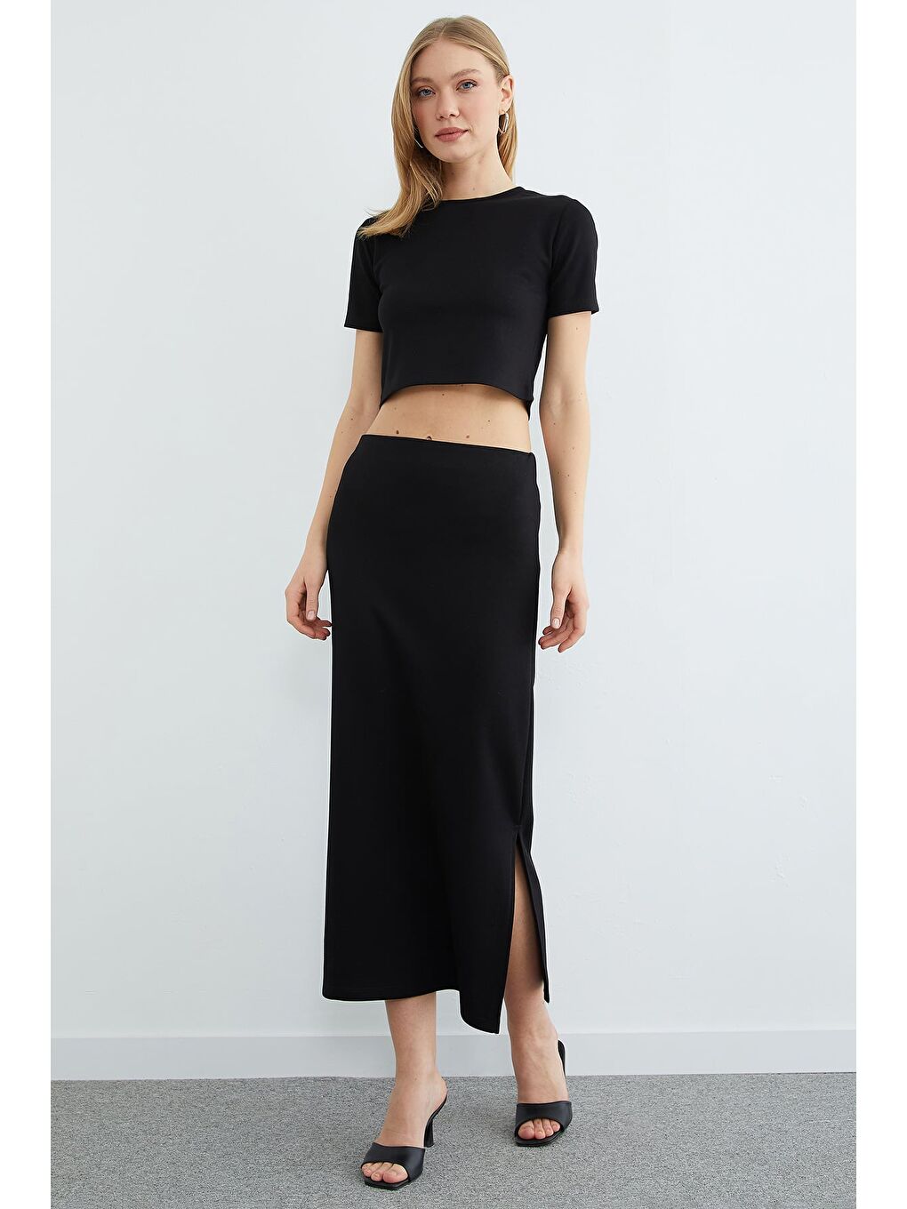 Siyah Basic Yırtmaçlı Modal Etekli 2 Li Takım-4