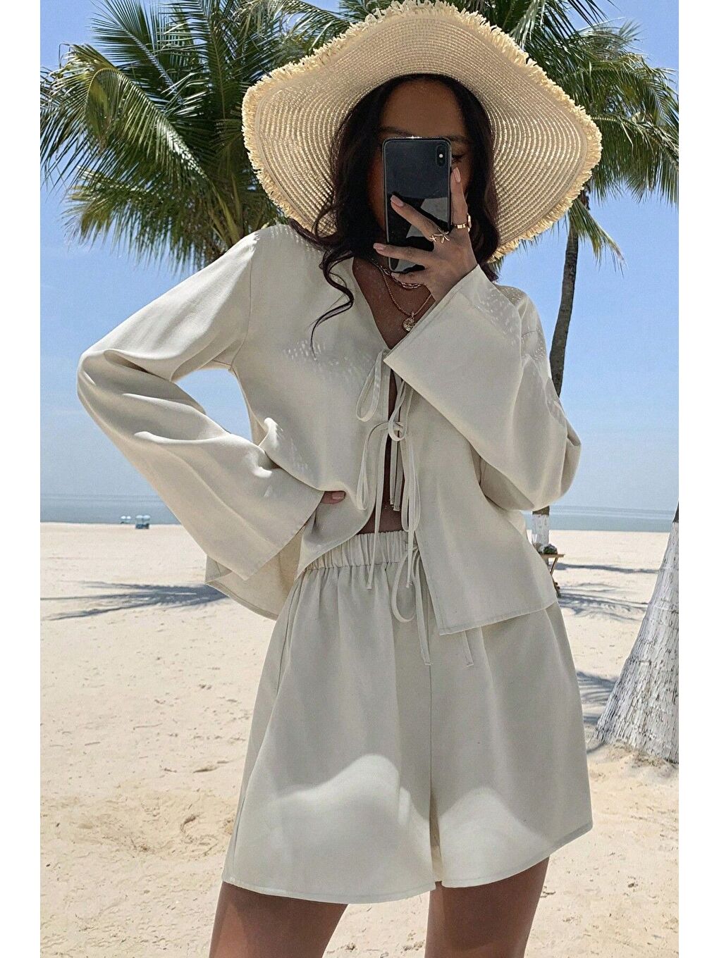 Kadın Bej Bağlama Detaylı Aerobin Uzun Kollu Gömlek Şort Takım