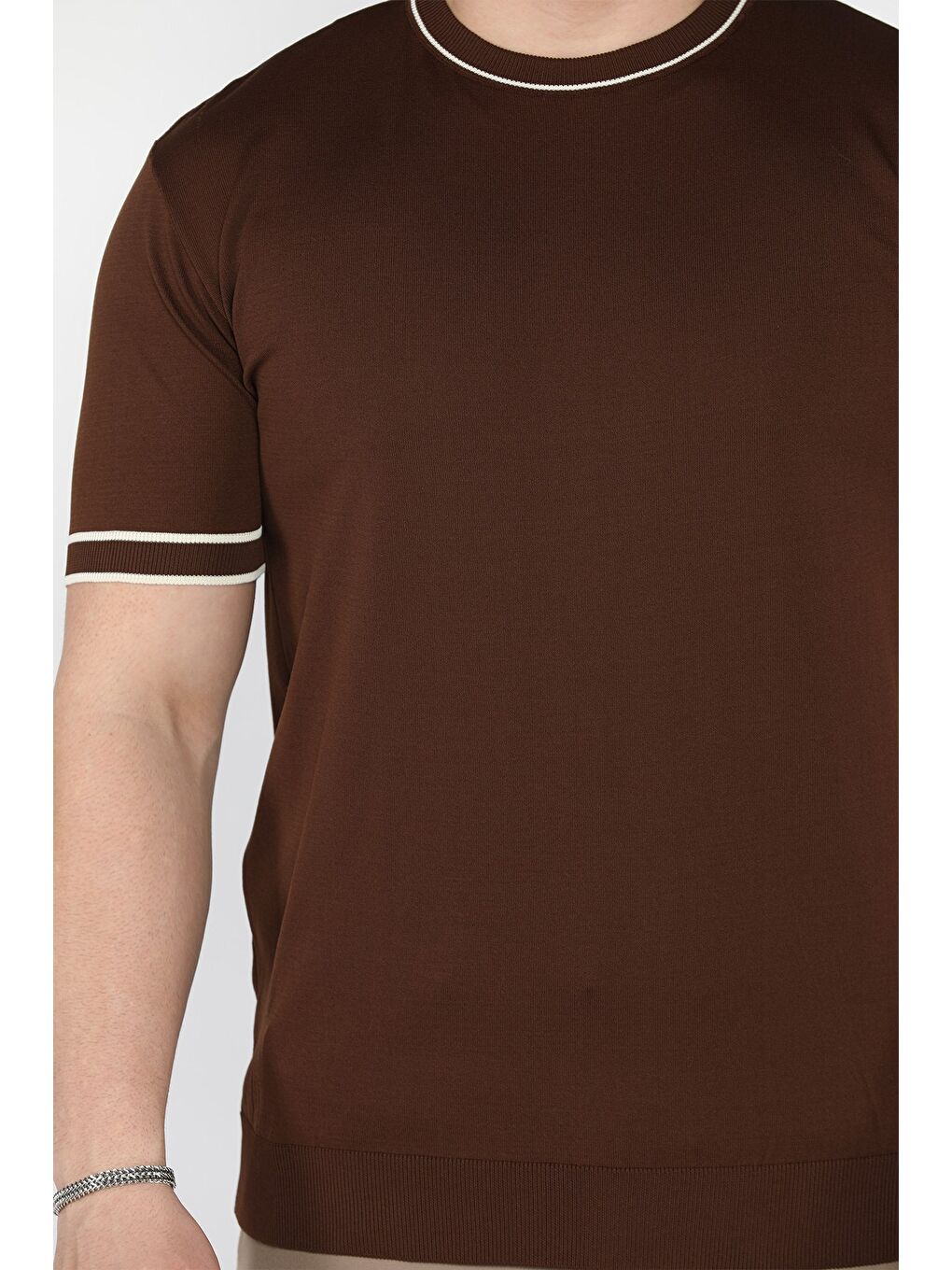 Kahverengi Bisiklet Yaka Erkek Triko Tişört-3