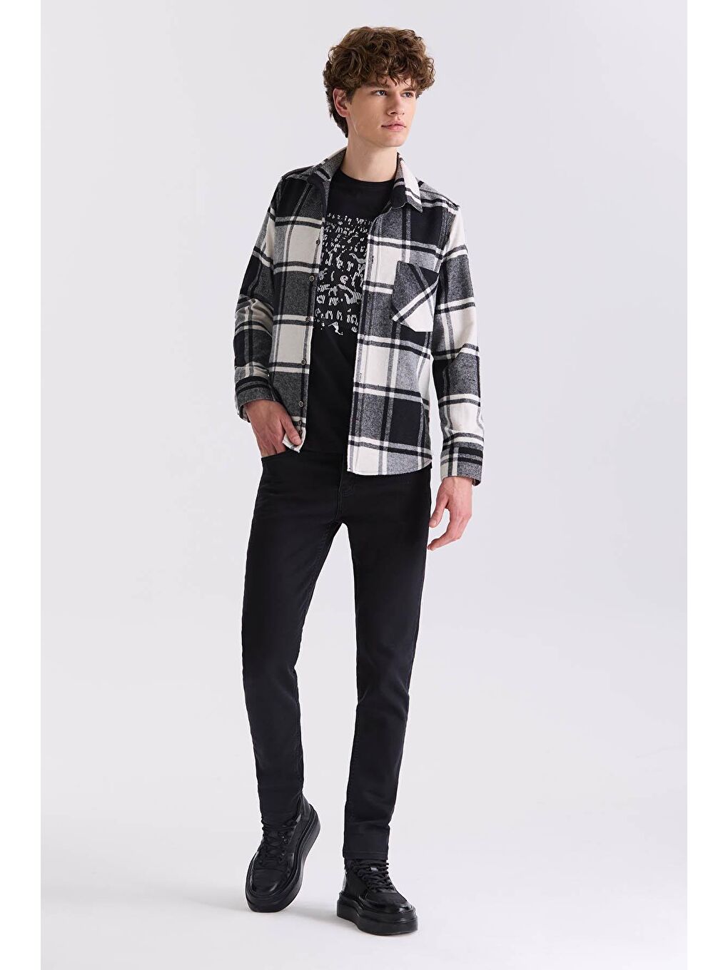 Siyah Slim Fit Ekose Desenli Pamuklu Cepli Oduncu Gömlek-1