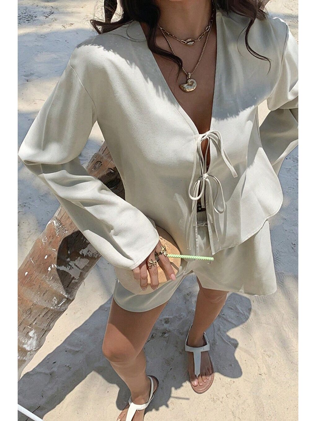 Kadın Bej Bağlama Detaylı Aerobin Uzun Kollu Gömlek Şort Takım-3