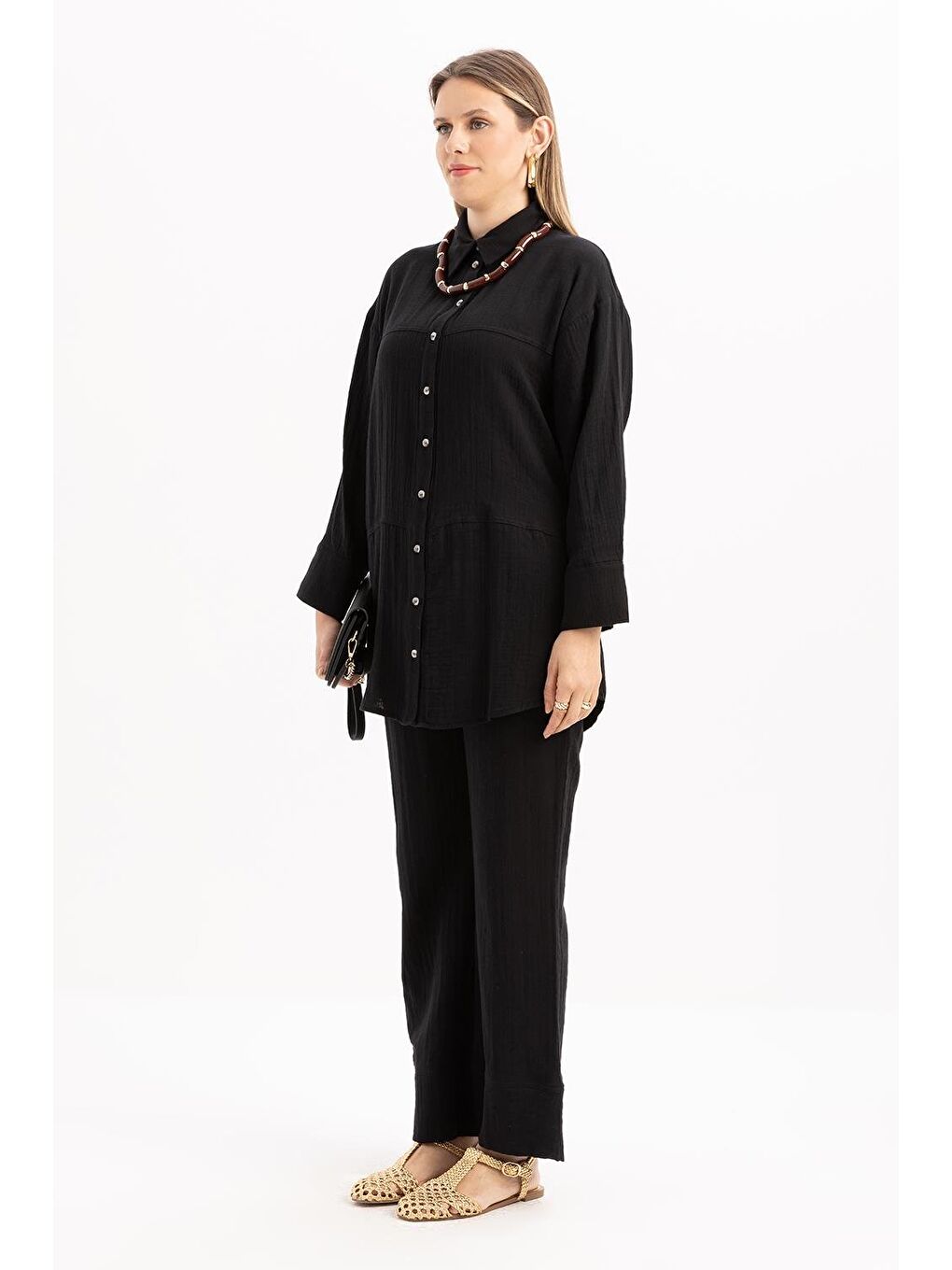 Siyah-Dikiş Detaylı Müslin Pantolonlu Takım-2