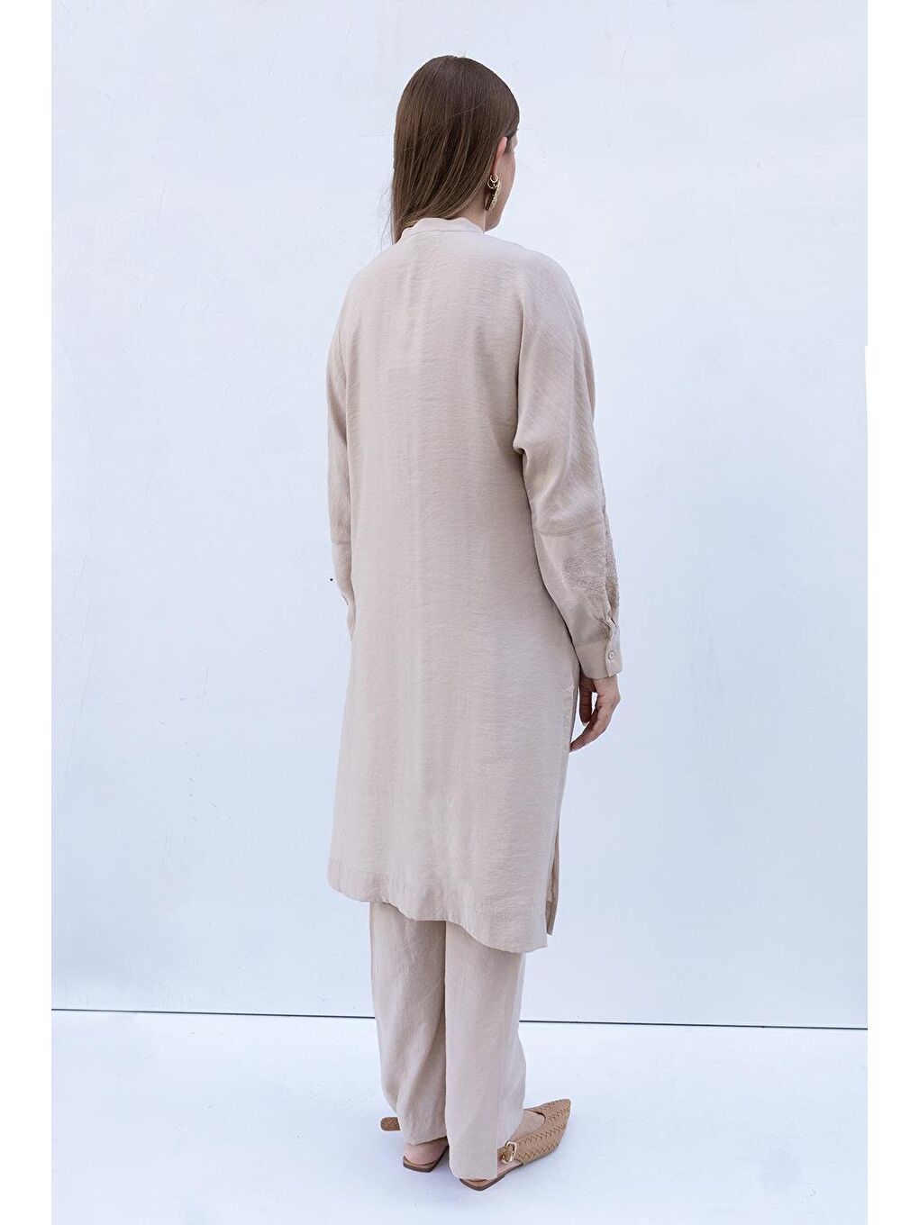 Bej-Nakış Detaylı Modal Pantolonlu Takım-2