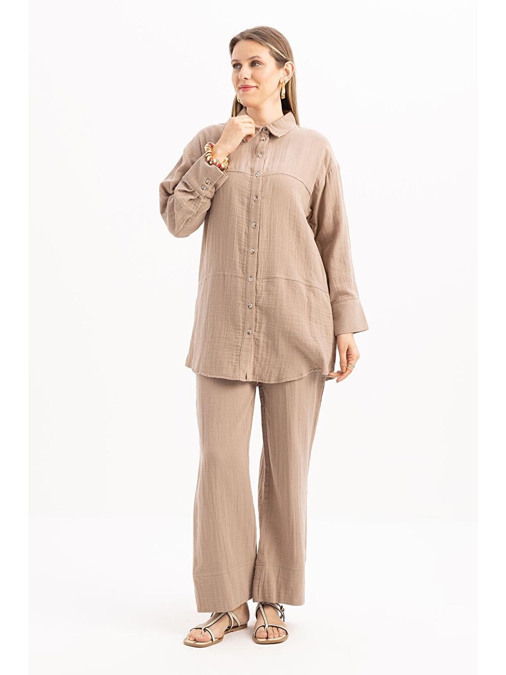Bej Vizon-Dikiş Detaylı Müslin Pantolonlu Takım