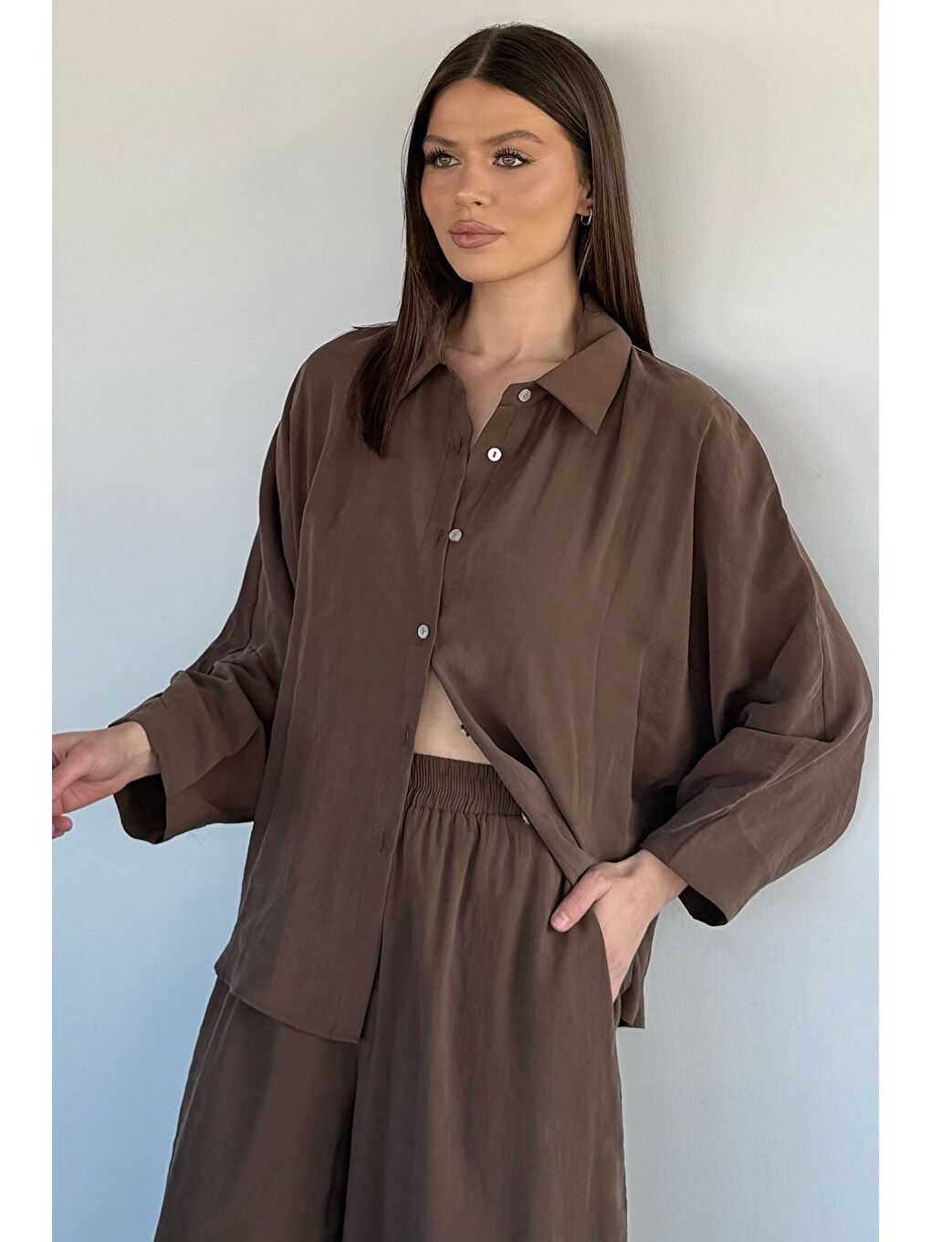Kahverengi Perry Kadın Oversize Gömlek Havuç Pantolon İkili Takım-2