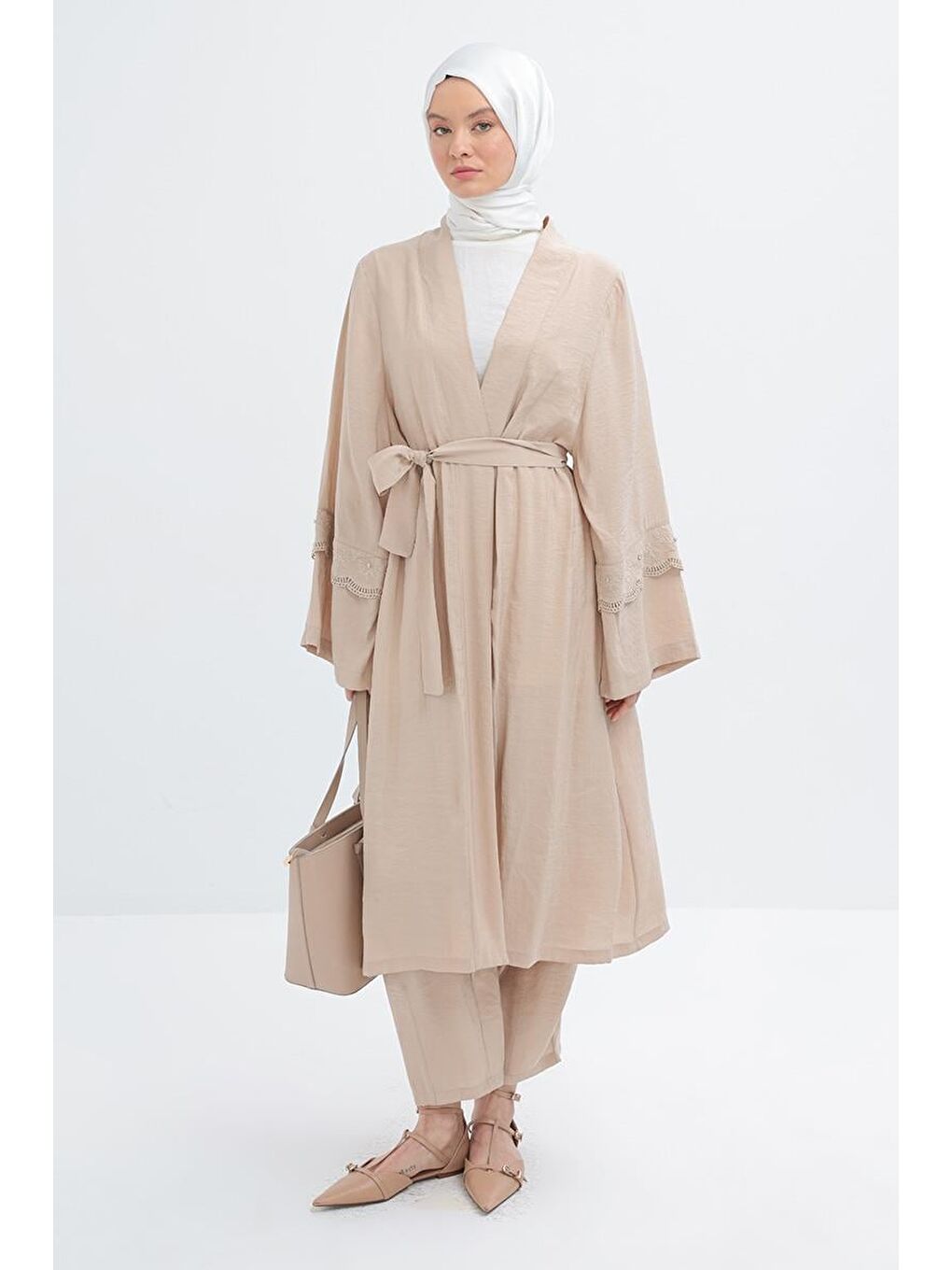 Bej-Kolu Fisto Detaylı Modal Pantolonlu Takım-4