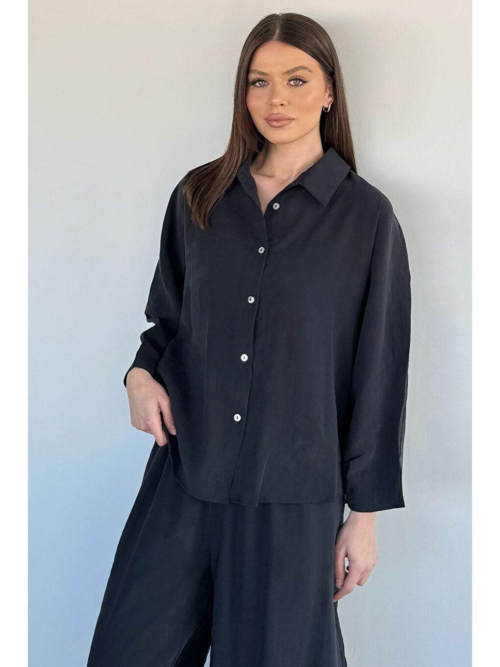 Siyah Perry Kadın Oversize Gömlek Havuç Pantolon İkili Takım-2