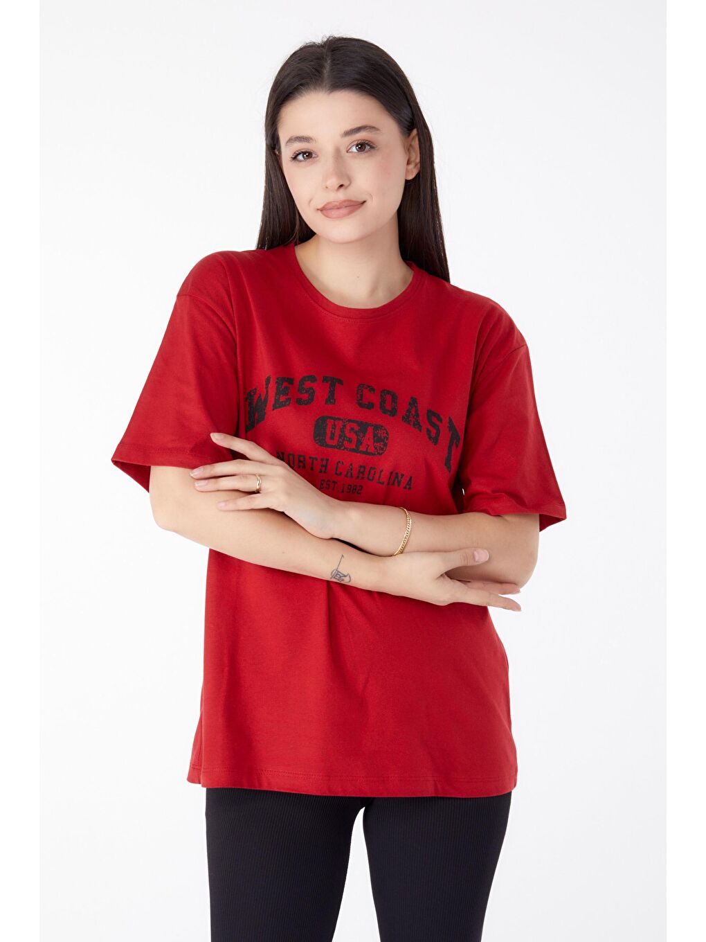 TOFİSA Kırmızı Düz Bisiklet Yaka Kadın Kırmızı Baskılı Kısa Kollu T-Shirt  - 25391 - 1