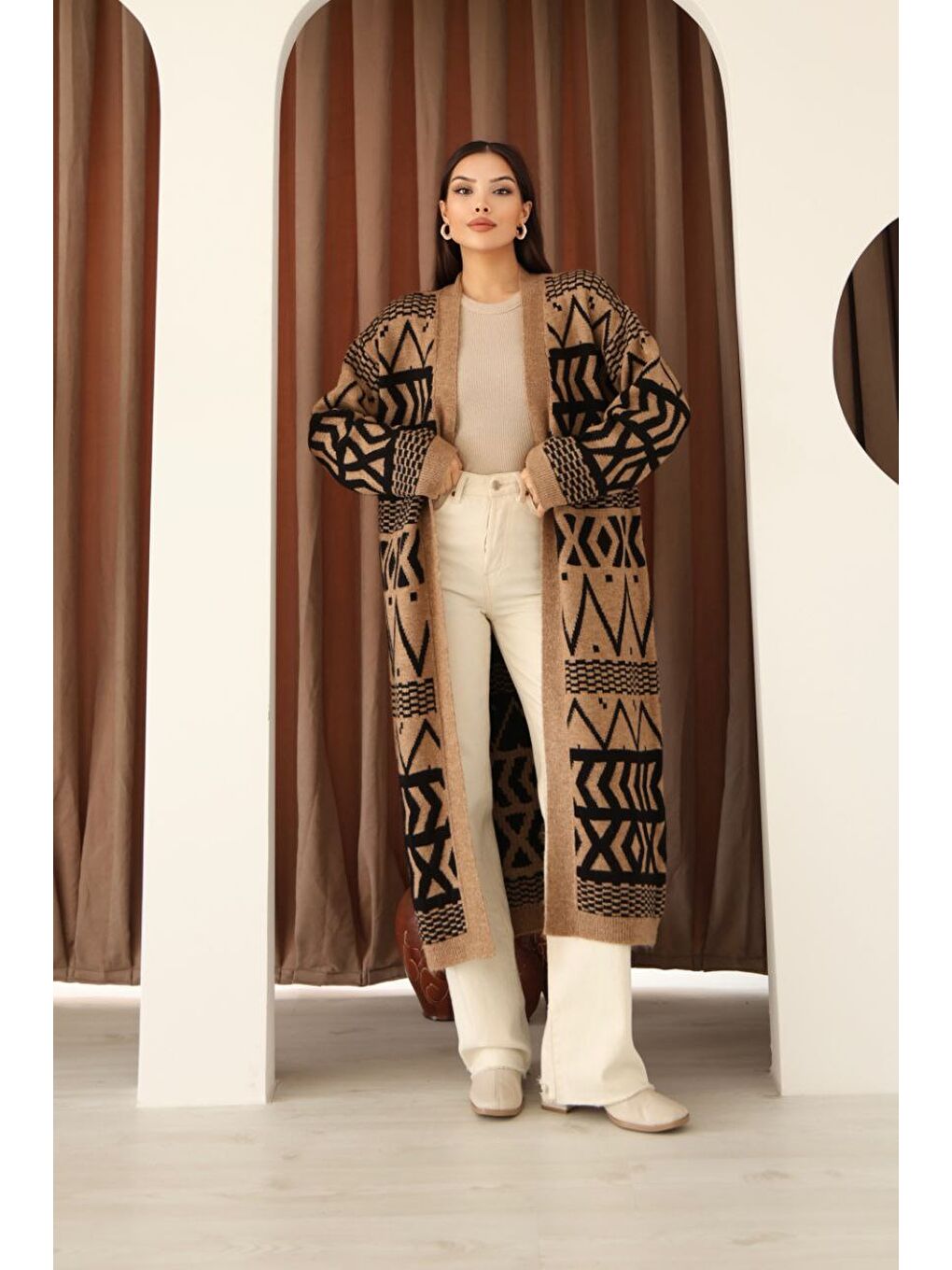 Kahverengi Desenli Saçaklı Uzun Boy Triko Hırka Kahve-1