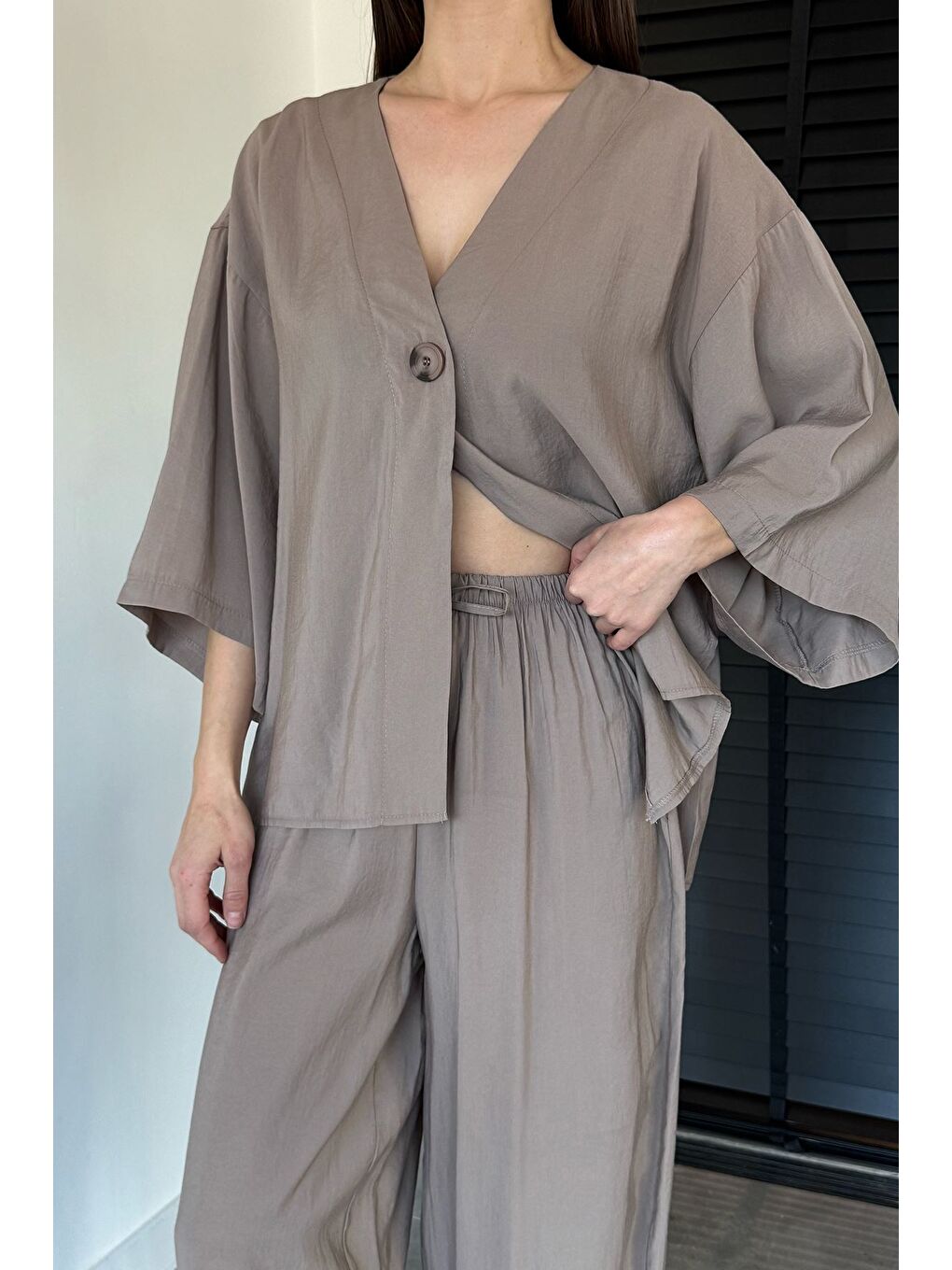 Bej Perry Kadın Kısa Kol Oversize Bluz Havuç Pantolon İkili Takım-3