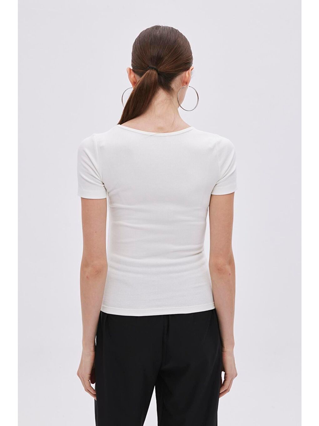 Ekru Fitilli Kısa Kollu Bluz-4