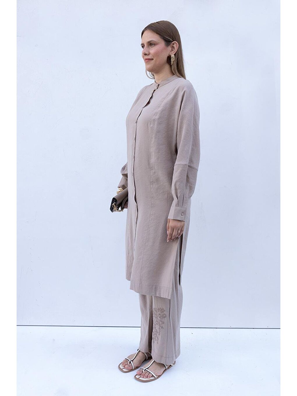 Bej Vizon-Nakış Detaylı Modal Pantolonlu Takım-1