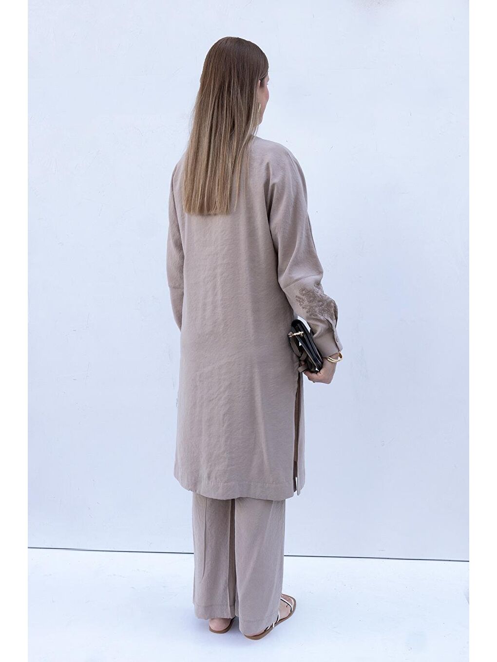 Bej Vizon-Nakış Detaylı Modal Pantolonlu Takım-2