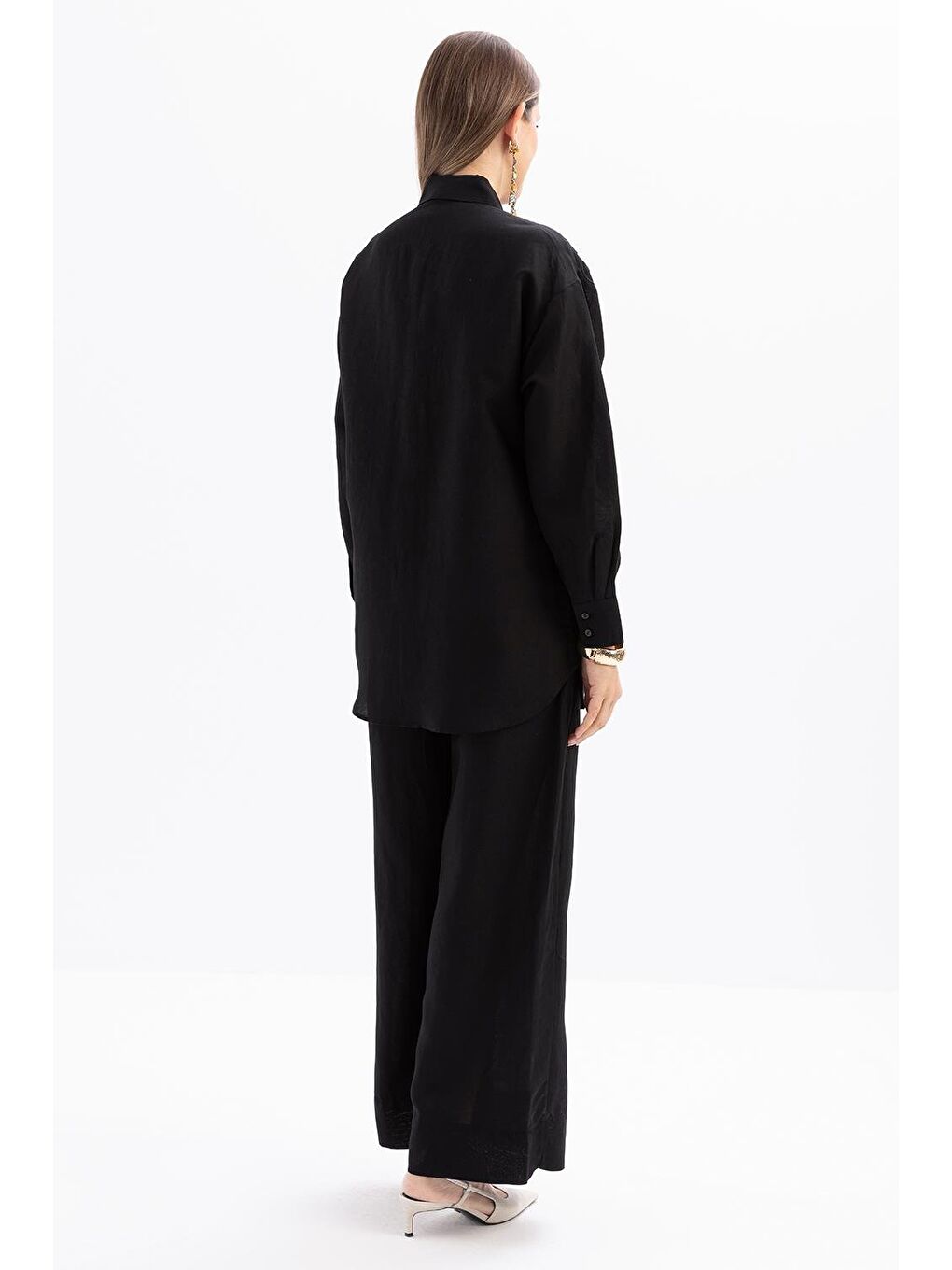 Siyah-Nakış Detaylı Keten Pantolonlu Takım-2