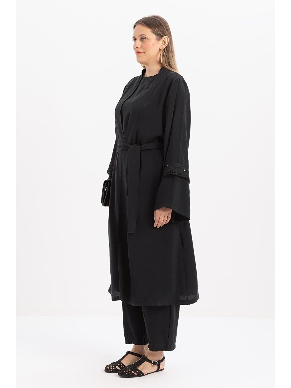 Siyah-Kolu Fisto Detaylı Modal Pantolonlu Takım-2