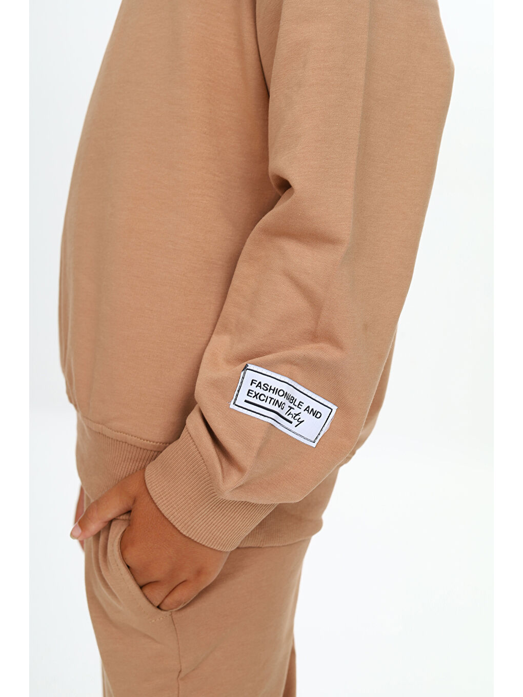 Kahverengi Erkek Çocuk Armalı Eşofman Takım-2