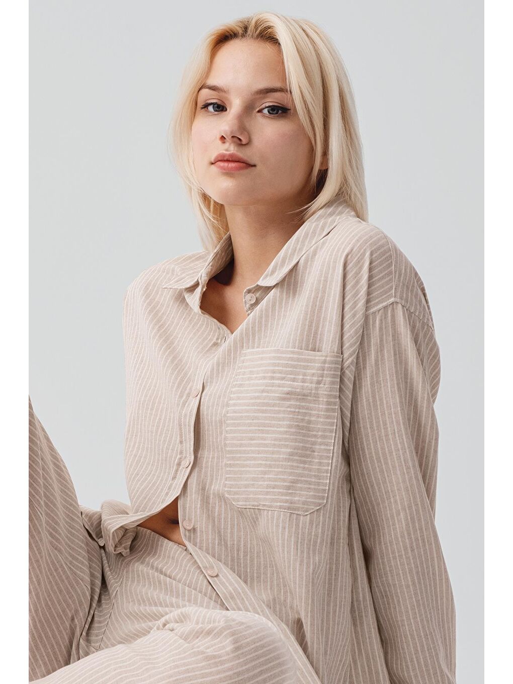 Bej Uzun Kollu Çizgili Düğmeli Dokuma %100 Pamuk Pijama Takım 19209-4