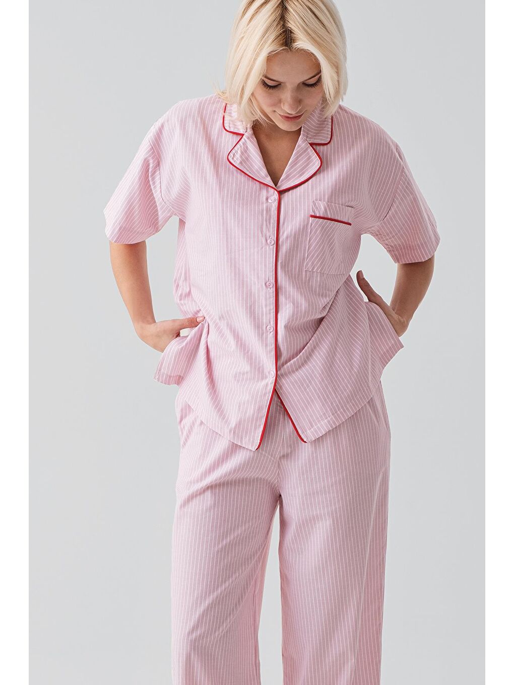 Pembe Kısa Kollu Düğmeli Çizgili Dokuma %100 Pamuk Pijama Takım 19208-5