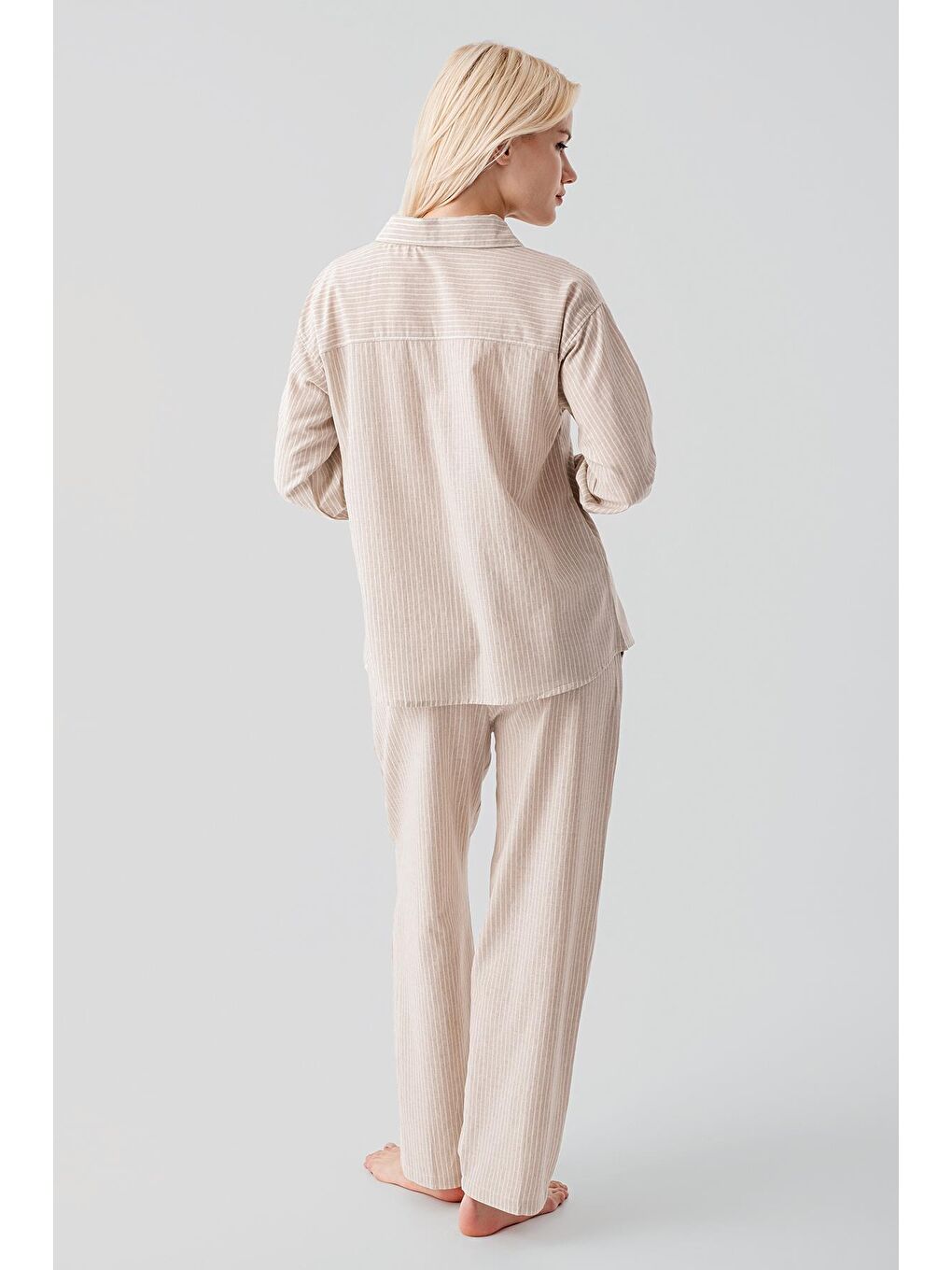 Bej Uzun Kollu Çizgili Düğmeli Dokuma %100 Pamuk Pijama Takım 19209-6