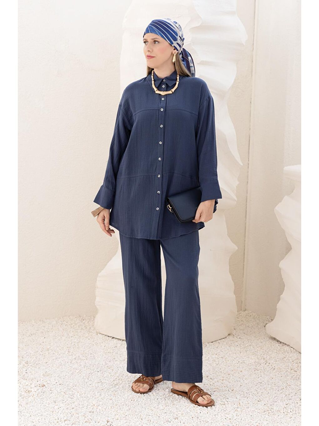 İndigo-Dikiş Detaylı Müslin Pantolonlu Takım