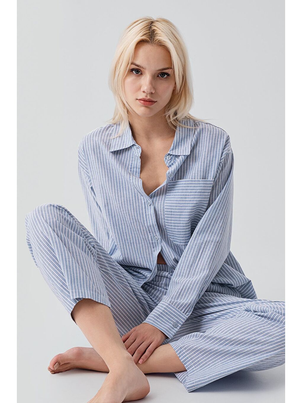 Mavi Uzun Kollu Çizgili Düğmeli Dokuma %100 Pamuk Pijama Takım 19209-4