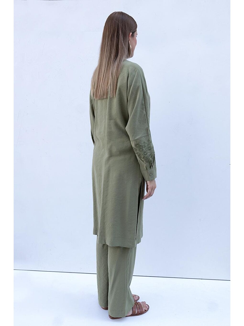 Haki-Nakış Detaylı Modal Pantolonlu Takım-2