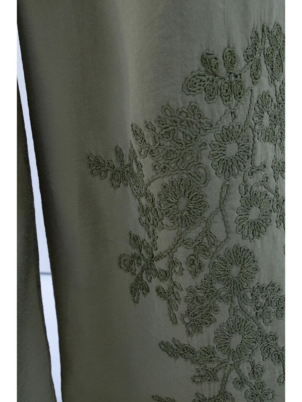 Haki-Nakış Detaylı Modal Pantolonlu Takım-3