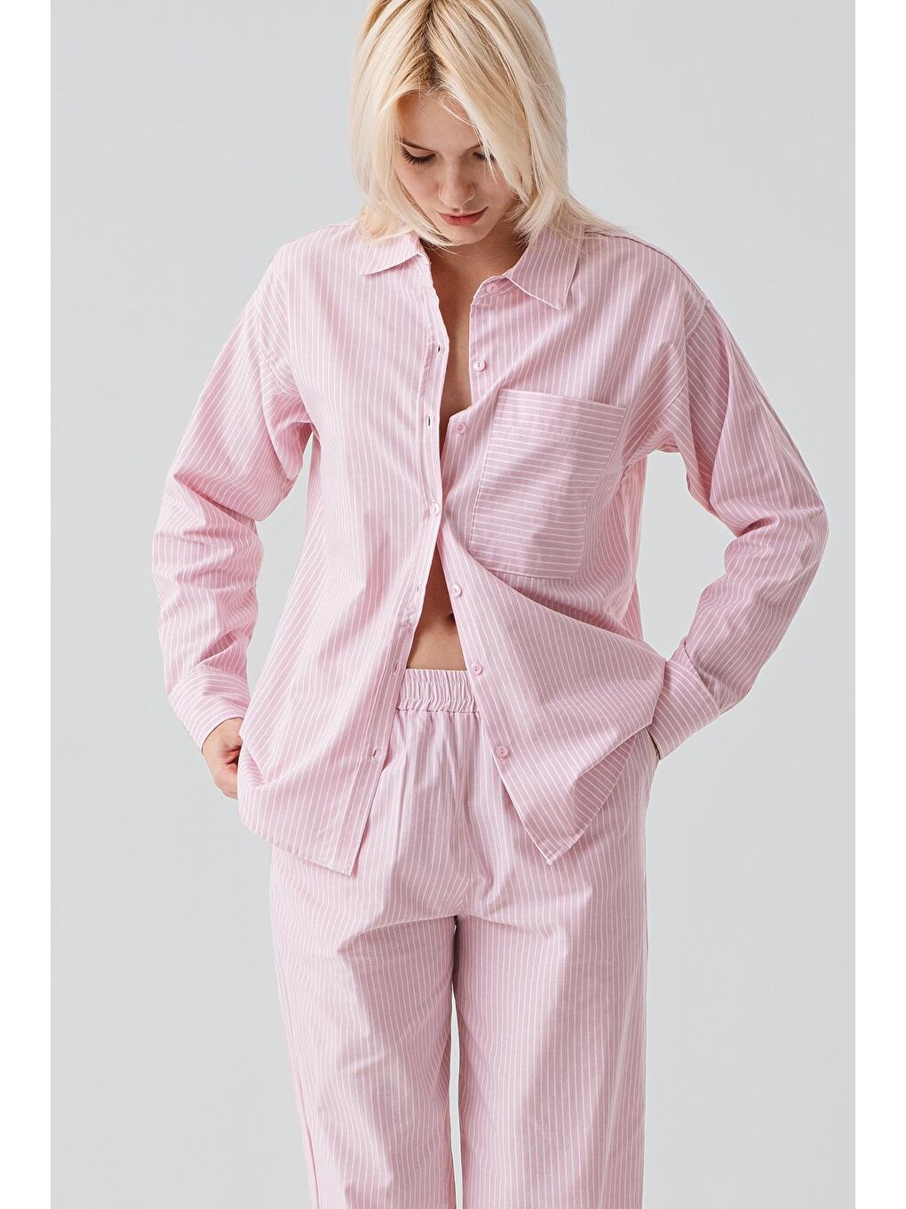 Pembe Uzun Kollu Çizgili Düğmeli Dokuma %100 Pamuk Pijama Takım 19209-3